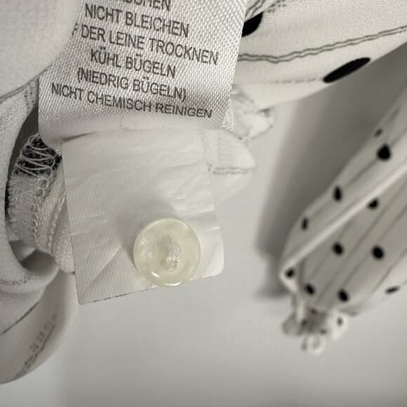 Carolina Belle Montreal Top size Large White Black Dotted Chiffon Balloon Slv - Picture 9 of 12